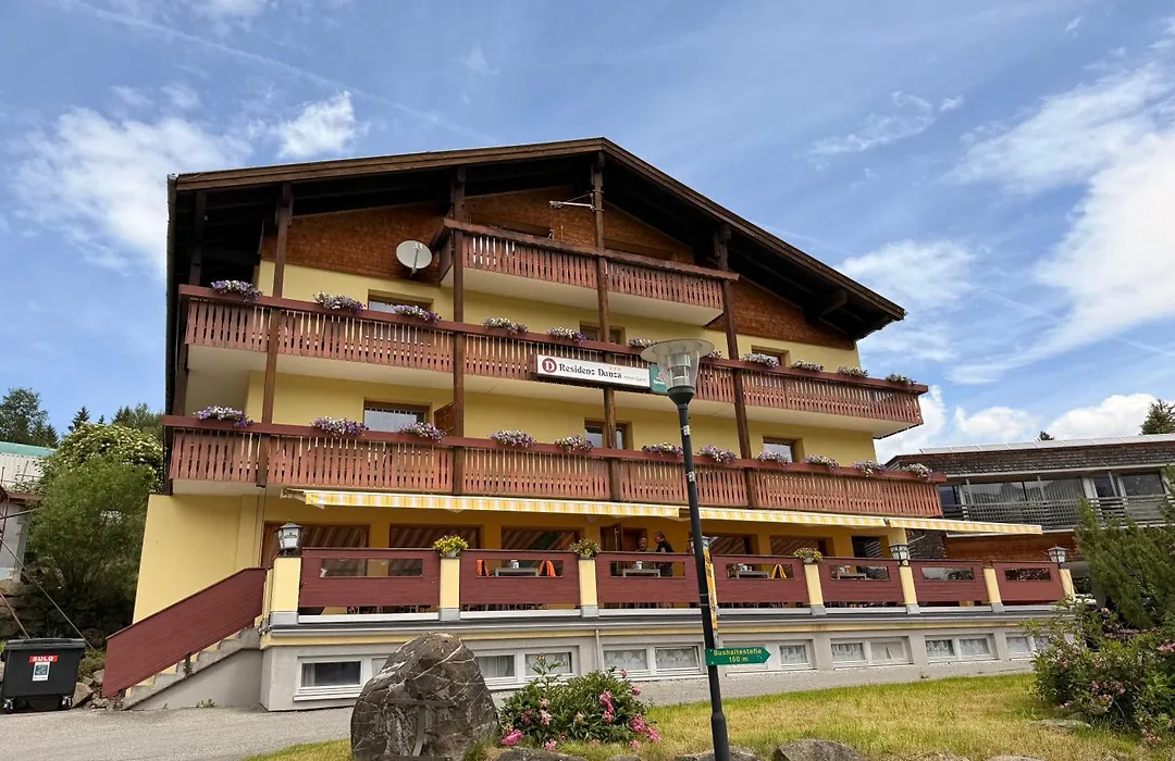 Residenz Dunza Hotel Garni-1